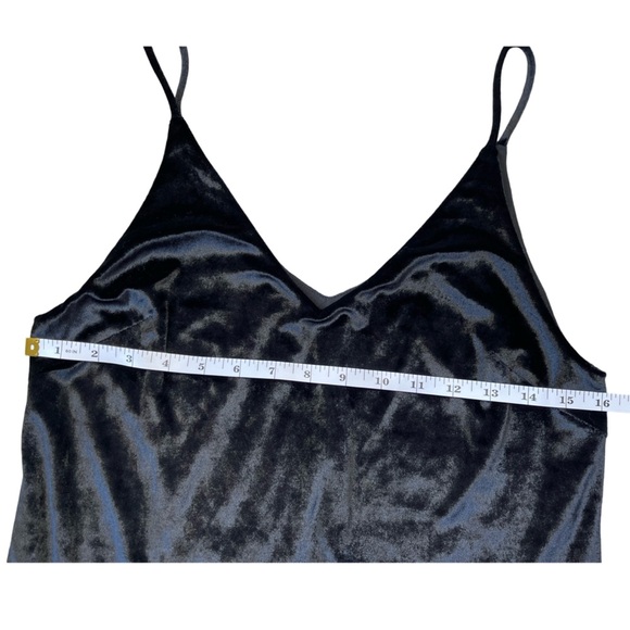 Kalani Hilliker for Alyce Paris Black Velvet Mini Slip Dress - Size Small - Picture 5 of 8